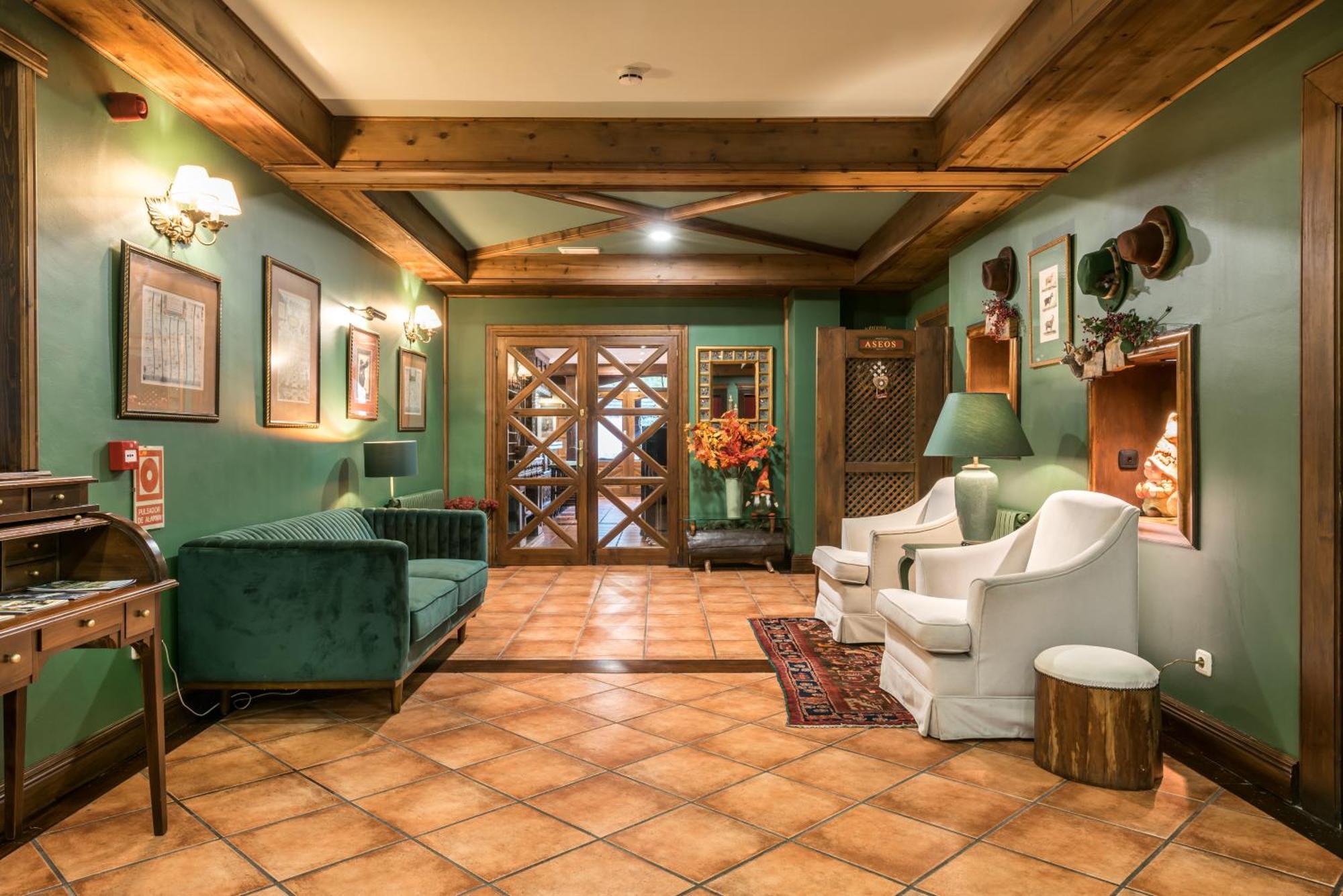 El Refugio De Aran Vielha Aparthotel ภายนอก รูปภาพ
